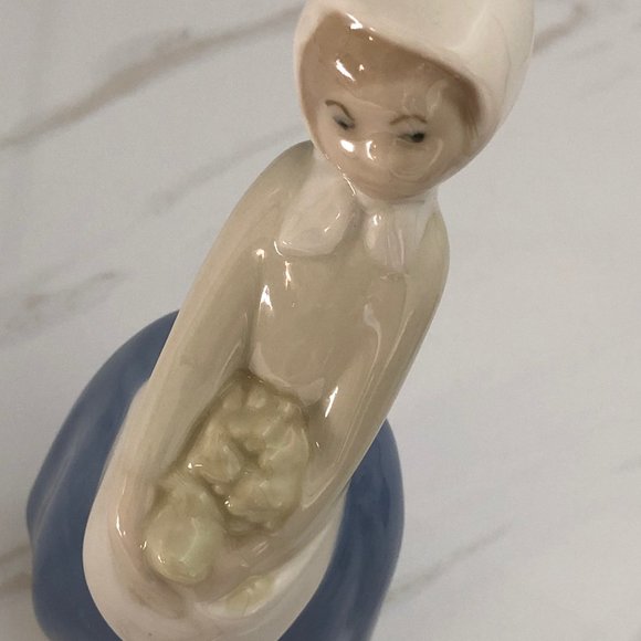 Vintage Rex Valencia Porcelain Young Girl Figurines - Picture 10 of 16